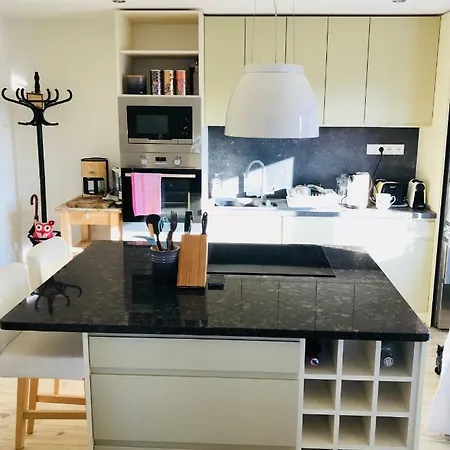 Dom Na Bravacove Casa de Campo Benus